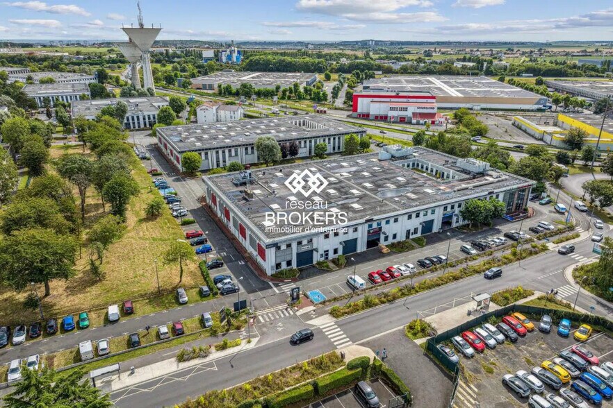 Industrial in Villebon-sur-Yvette for lease - Aerial - Image 1 of 8