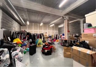 48-52 Wedgewood St, Aylesbury for lease Interior Photo- Image 2 of 6