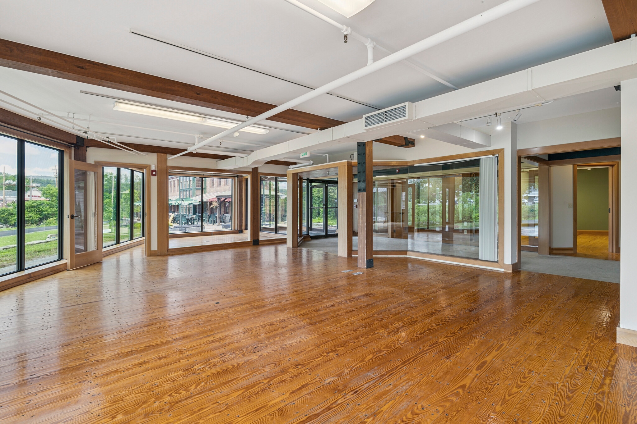 8 Glen Rd, West Lebanon, NH for lease Interior Photo- Image 1 of 10