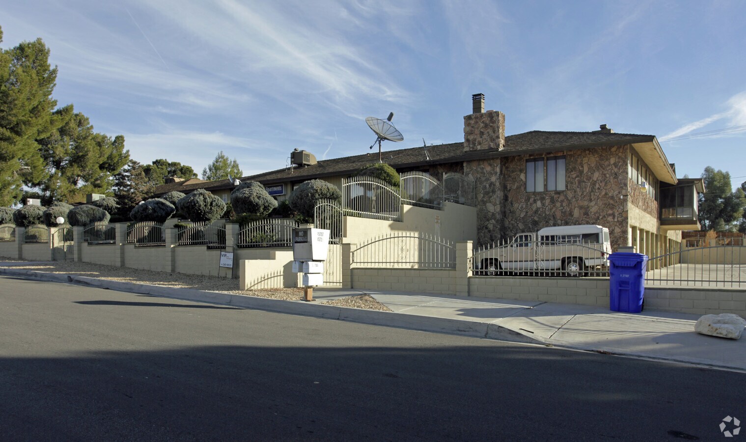 15757 Tuscola Rd, Apple Valley, CA 92307