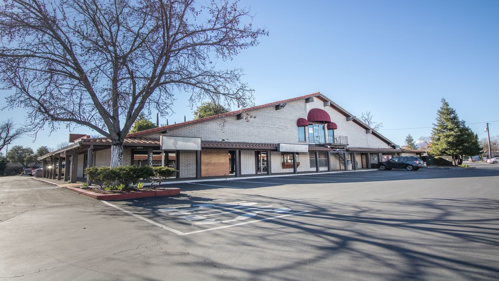 221 Locust St, Redding, CA for lease - Building Photo - Image 3 of 18
