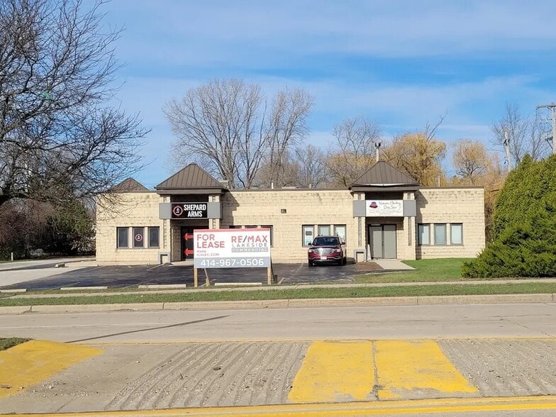 N96W15504-N96W15508 County Line Rd, Germantown, WI for lease - Building Photo - Image 1 of 2