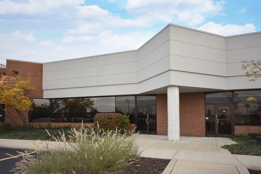 31601-31799 John R Rd, Madison Heights, MI for sale Building Photo- Image 1 of 1