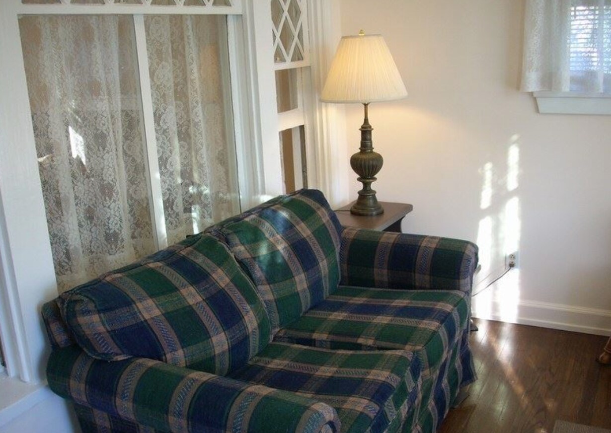 260 Liberty St, Meriden, CT 06450