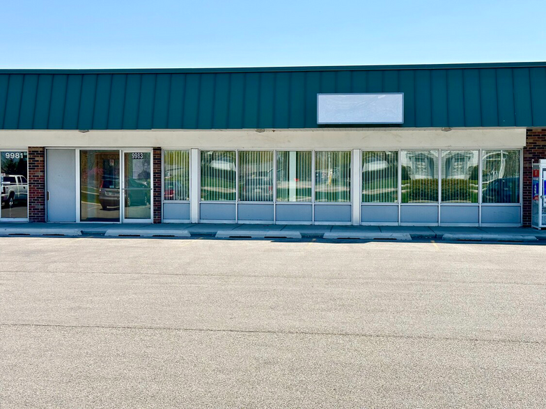 9931-9985 W 151st St, Orland Park, IL for lease - Building Photo - Image 2 of 11