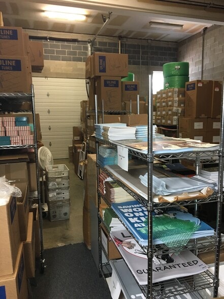 100-110 Park Ave, Manalapan Township, NJ for lease - Interior Photo - Image 2 of 14