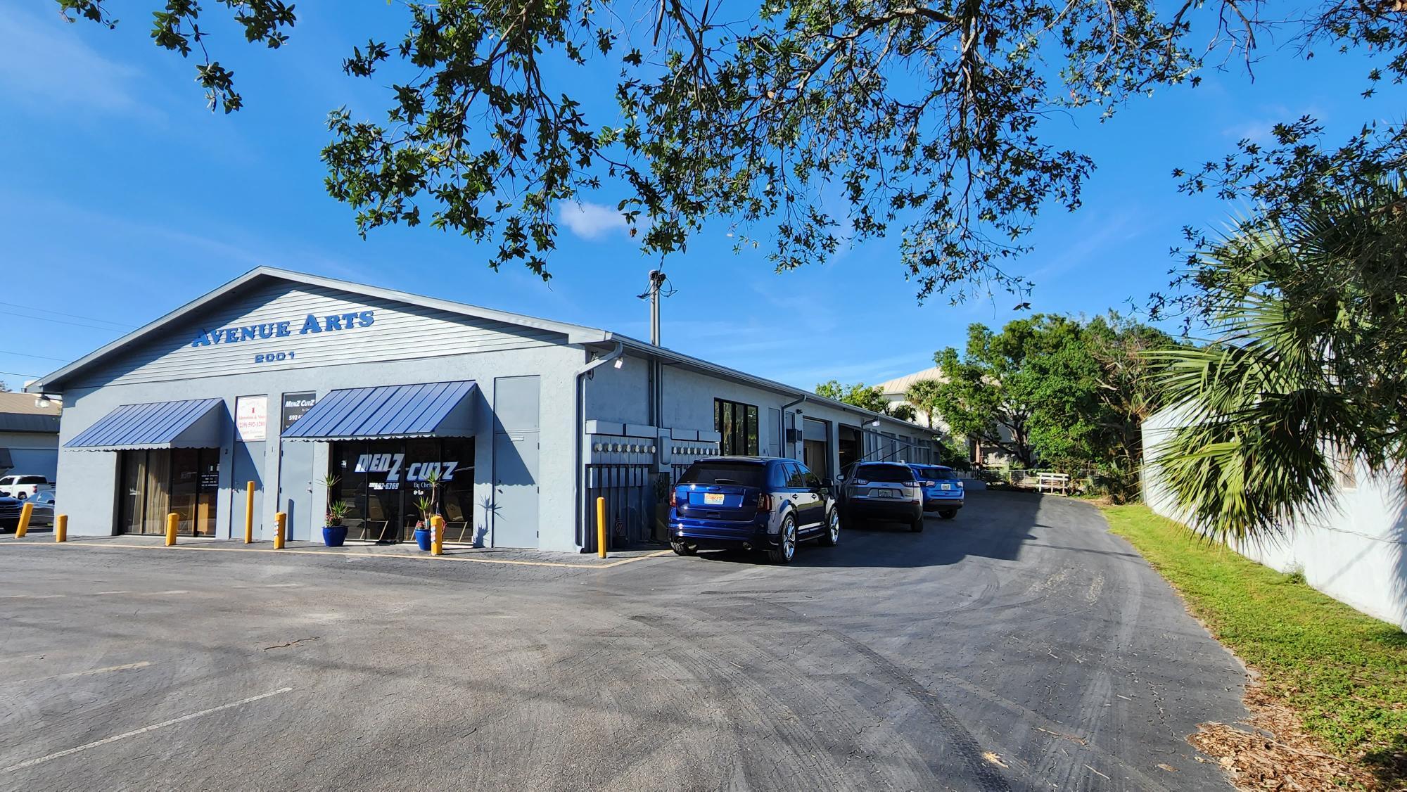 2001 Seward Ave, Naples, FL for sale Building Photo- Image 1 of 1