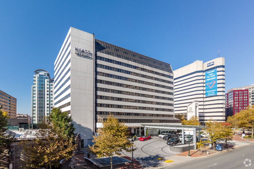 7400 Wisconsin Ave, Bethesda, MD for lease - Building Photo - Image 1 of 5