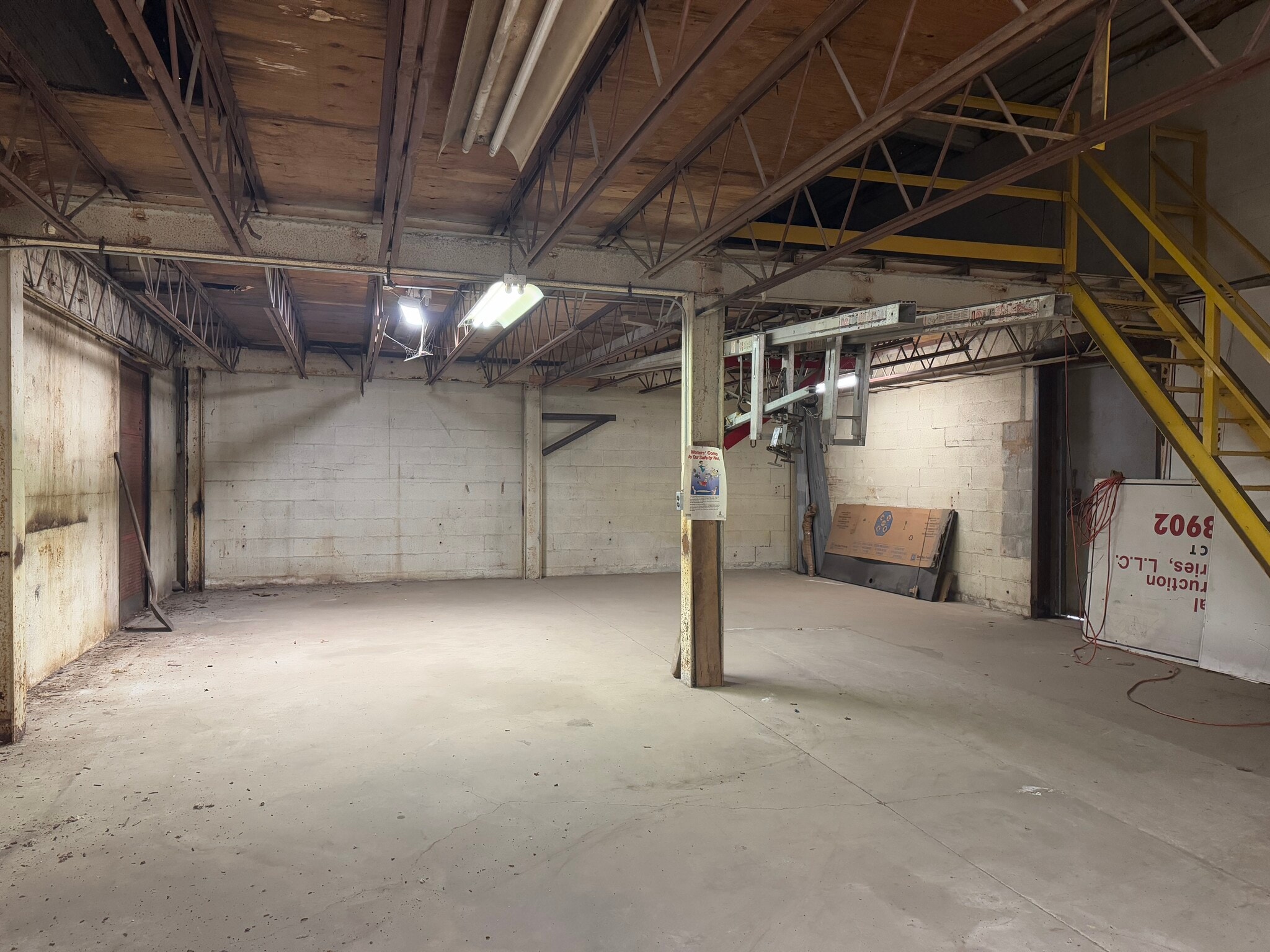 30 Harris St, Putnam, CT for lease Building Photo- Image 1 of 7