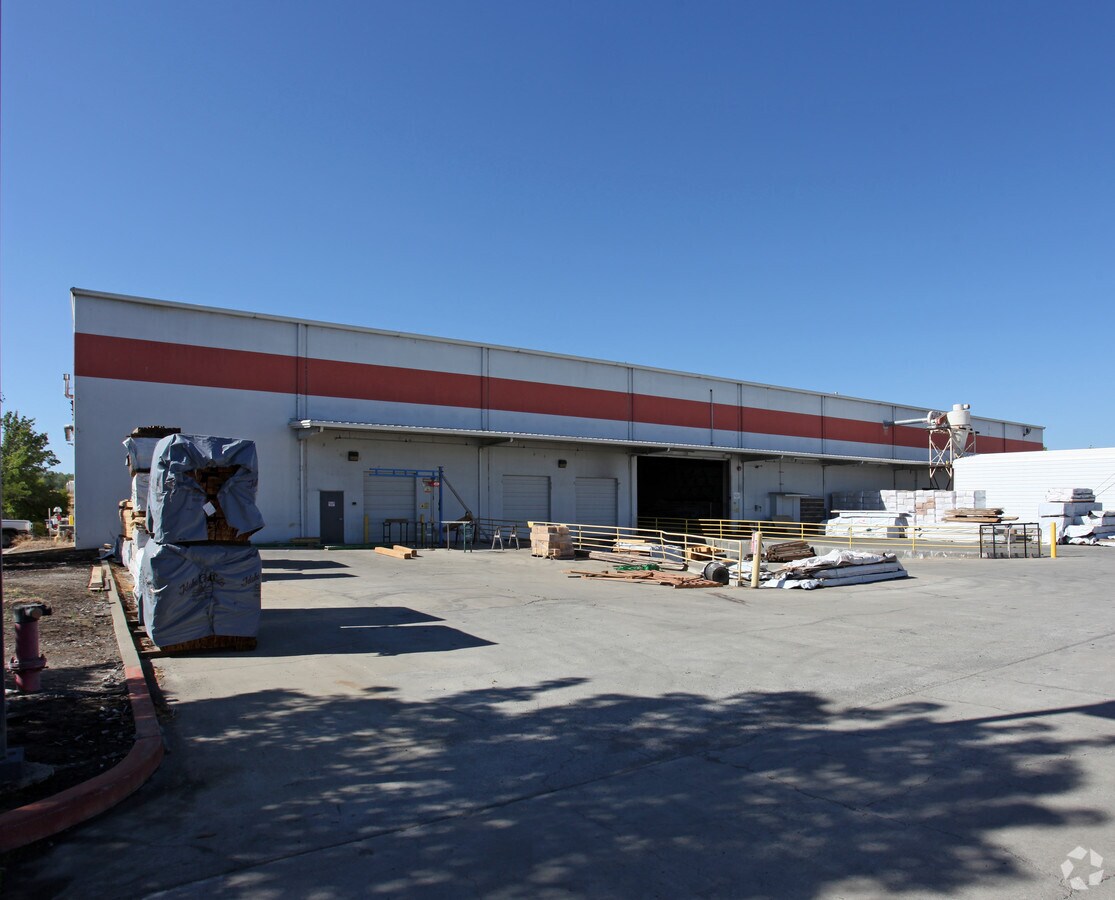 1200 Putman Ave, Yuba City, CA 95991 Property Record