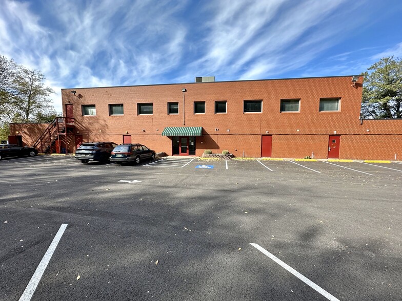 4400 Old William Penn Hwy, Monroeville, PA for lease - Building Photo - Image 2 of 3