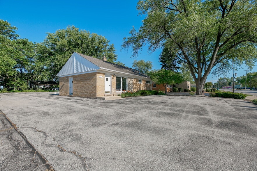 613-619 S Main Street portfolio of 2 properties for sale on LoopNet.com - Primary Photo - Image 2 of 11