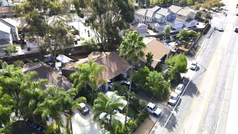 545-551 Woodward St, San Marcos, CA for sale - Building Photo - Image 3 of 8