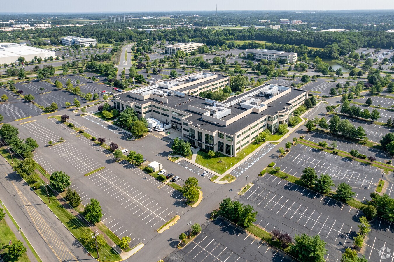 3000 Leadenhall Rd, Mount Laurel, NJ 08054