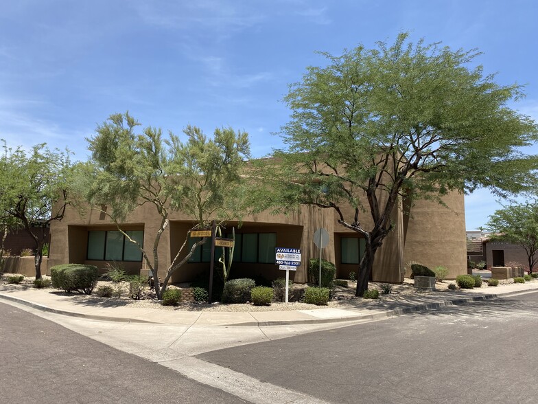 8706 E Manzanita Dr, Scottsdale, AZ for lease - Primary Photo - Image 1 of 7