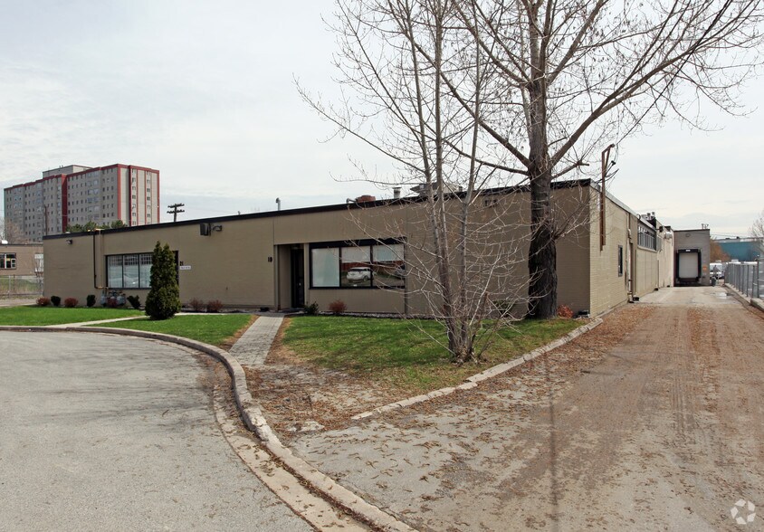 19-21 Hafis Rd, Toronto, ON for sale - Primary Photo - Image 1 of 1