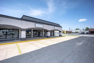 1010-1050 N Flood Ave, Norman, OK for lease Building Photo- Image 2 of 10