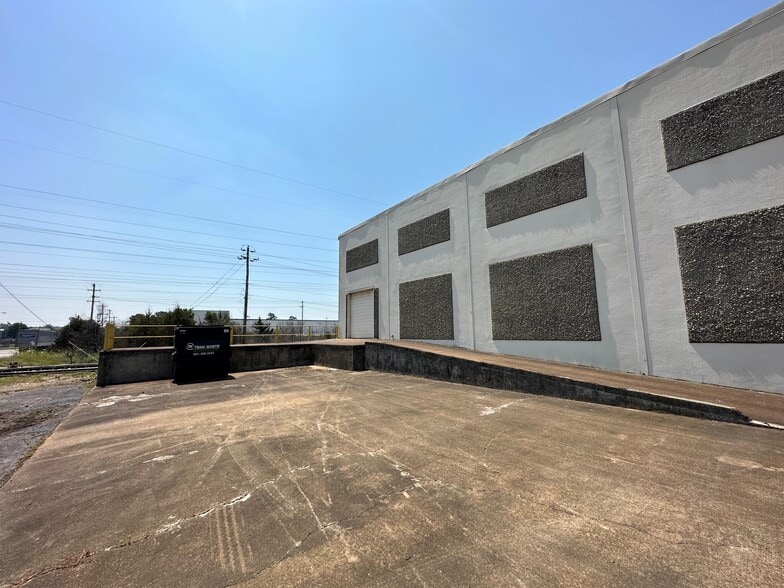 4286-4362 Delp St, Memphis, TN for lease - Building Photo - Image 2 of 16