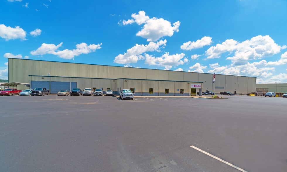 101 Valley Dr, South Point, OH for sale - Primary Photo - Image 1 of 1