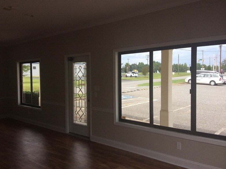 3302 S New Hope Rd, Gastonia, NC for lease - Building Photo - Image 2 of 4