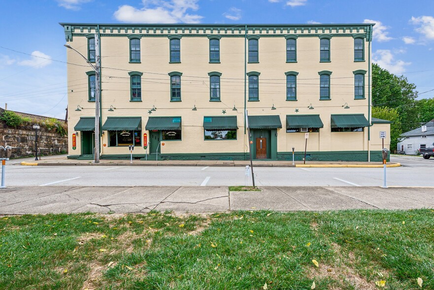 615 Ligonier St, Latrobe, PA for sale - Building Photo - Image 1 of 22