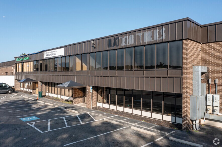 44 Industrial Park Dr, Waldorf, MD 20602