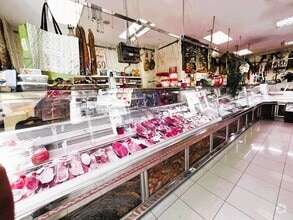 Avenida de Burgos, 14, Guadalajara, Guadalajara for lease Interior Photo- Image 1 of 5