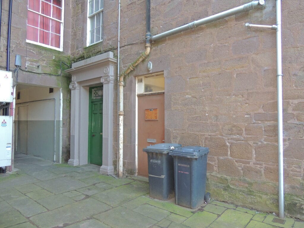 50 High St, Montrose for sale Primary Photo- Image 1 of 1