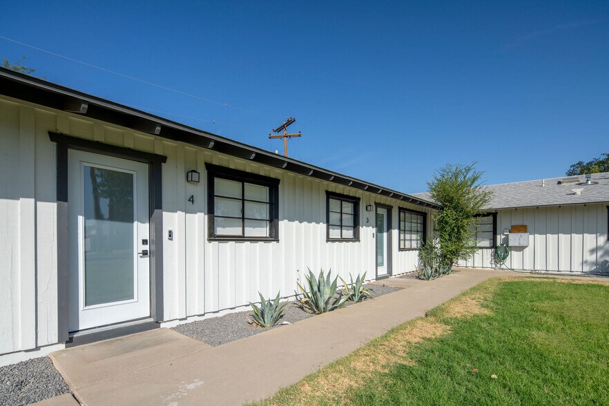 908 E Claremont St, Phoenix, AZ for sale - Primary Photo - Image 1 of 1