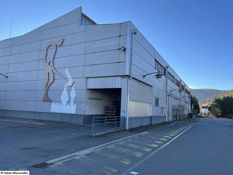 Industrial in Decazeville for lease - Building Photo - Image 3 of 4