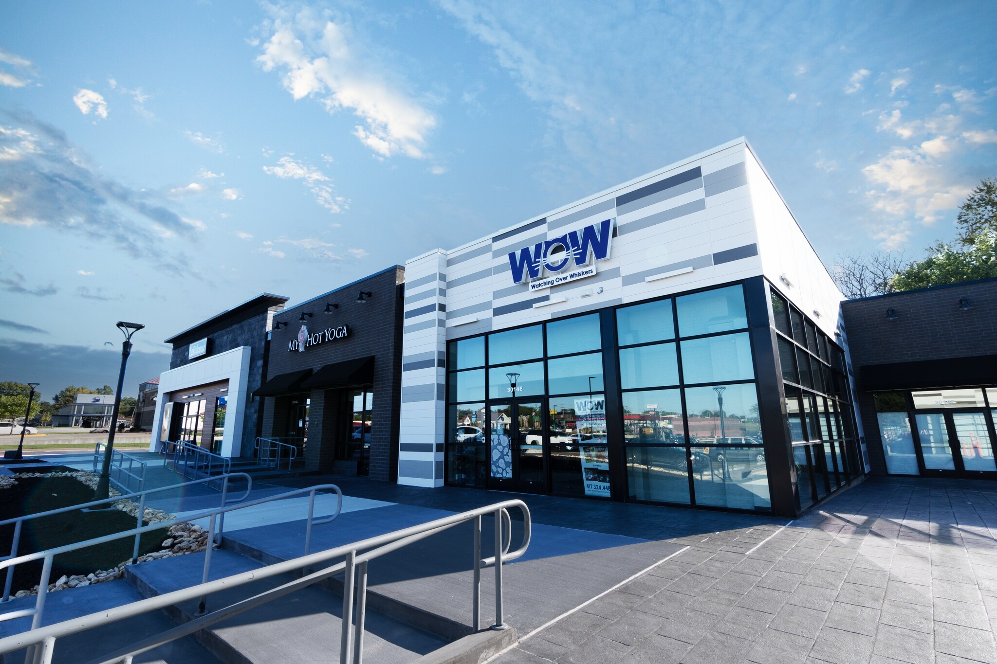 2900 E Sunshine St, Springfield, MO for lease Building Photo- Image 1 of 14