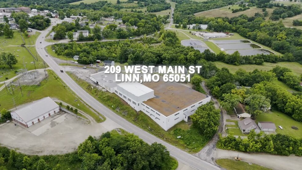 209 W Main St, Linn, MO for sale - Commercial Listing Video - Image 2 of 21