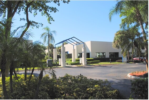 902 Clint Moore Rd, Boca Raton, FL for lease Building Photo- Image 1 of 14