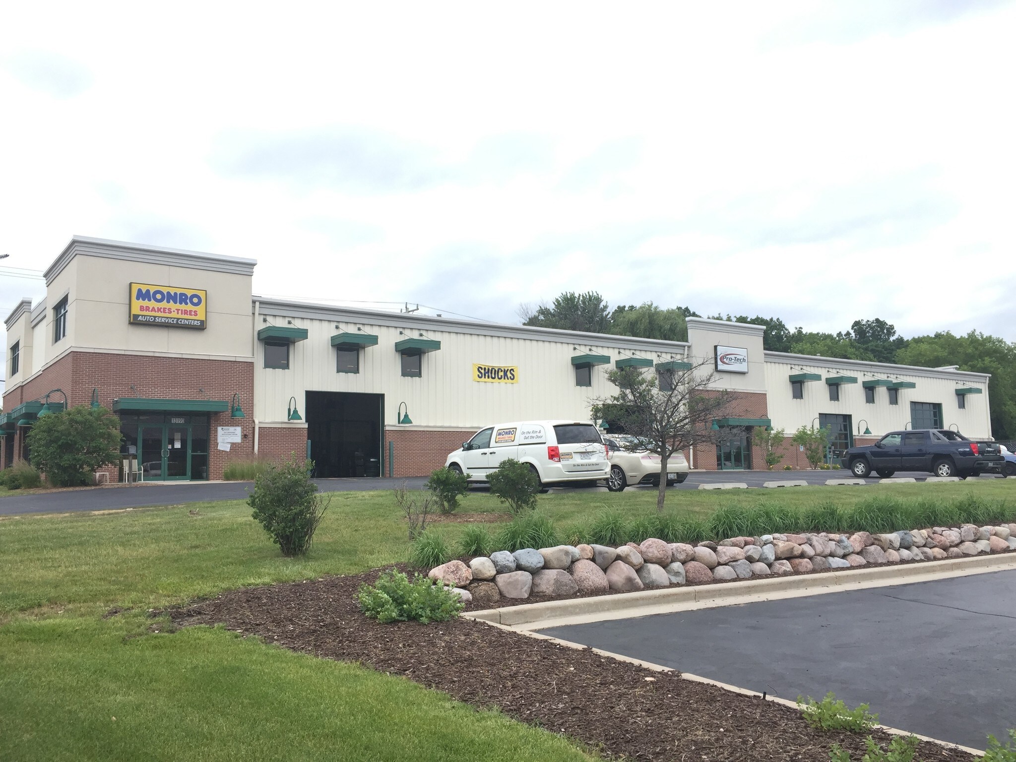 13170 W Capitol Dr, Brookfield, WI for sale Building Photo- Image 1 of 1