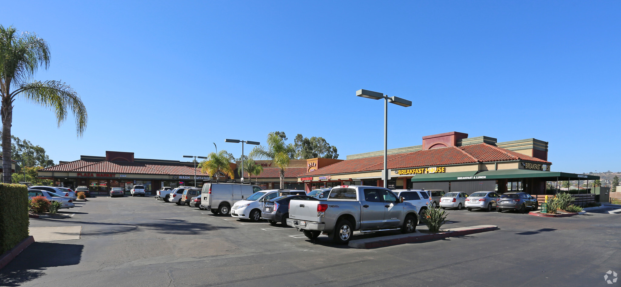 1464-1468 Graves Ave, El Cajon, CA for lease Building Photo- Image 1 of 8