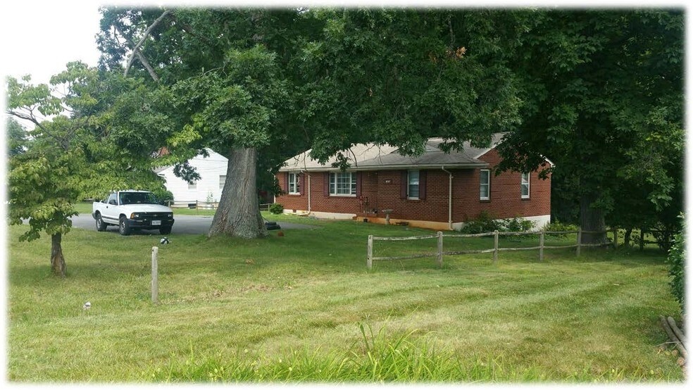 1650 Graves Mill Rd, Lynchburg, VA 24502