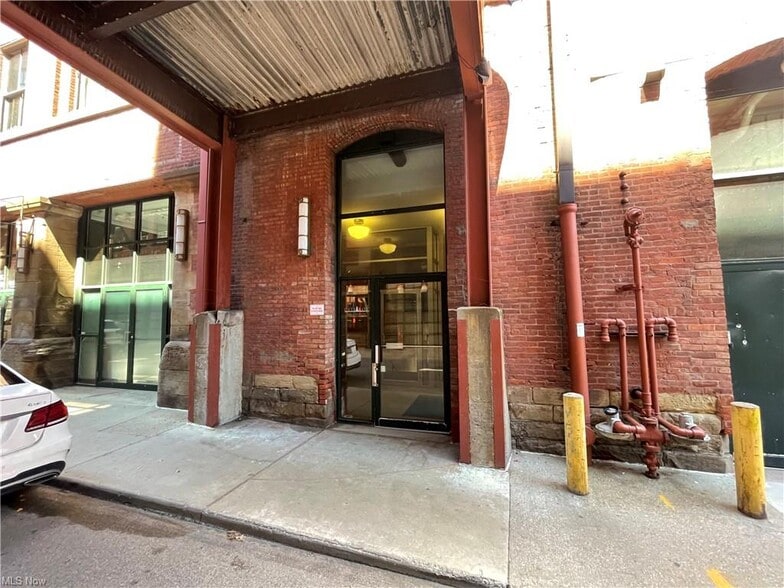 635 W Lakeside Ave, Cleveland, OH for sale - Building Photo - Image 3 of 67