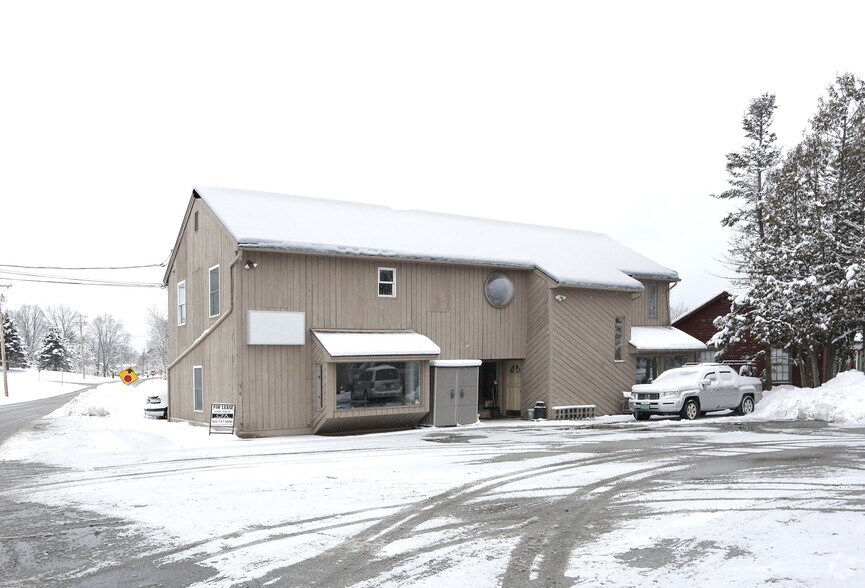 165 Woodstock Ave, Rutland, VT for sale - Primary Photo - Image 1 of 1