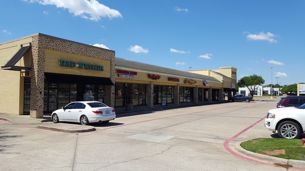 2816-2828 Central Dr, Bedford, TX for lease - Other - Image 2 of 4