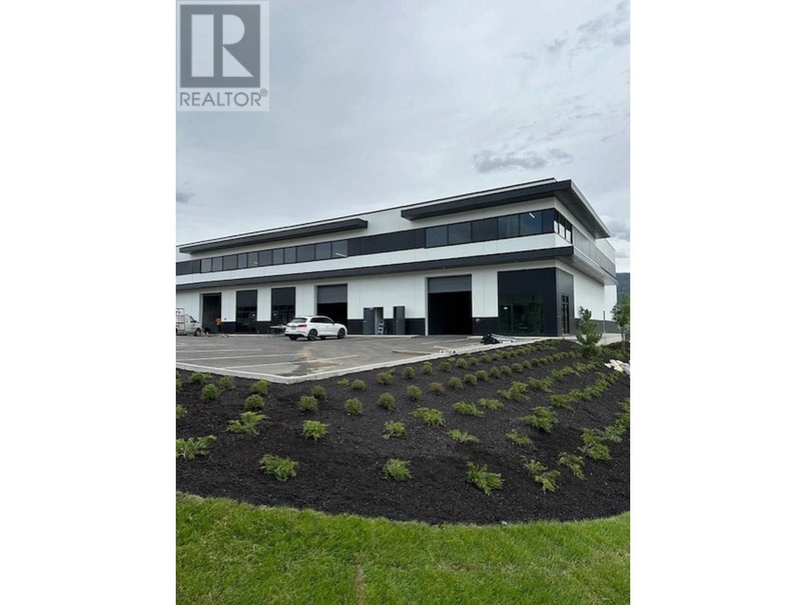 2045 Matrix Cres, Kelowna, BC for lease Interior Photo- Image 1 of 14