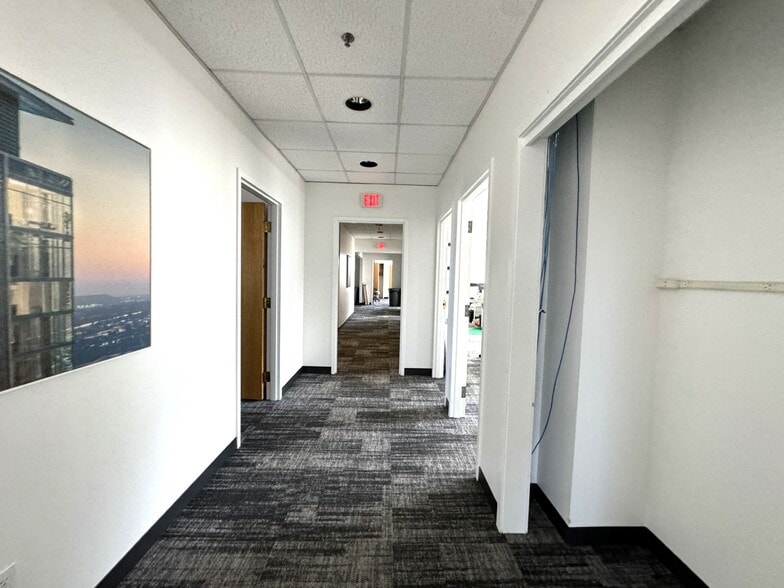 4 Betty St, Everett, MA for lease - Interior Photo - Image 2 of 43