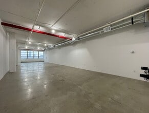 Brooklyn Navy Yard - Building 77, Brooklyn, NY for lease Interior Photo- Image 1 of 4