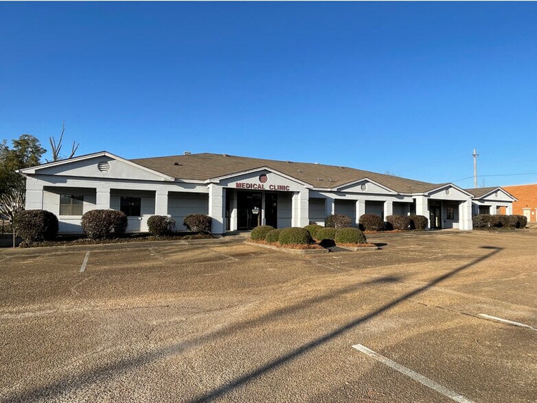 120 Scarbrough St, Richland, MS 39218