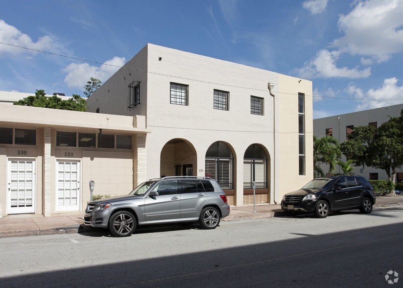 331 Almeria Ave, Miami, FL for lease - Building Photo - Image 3 of 6