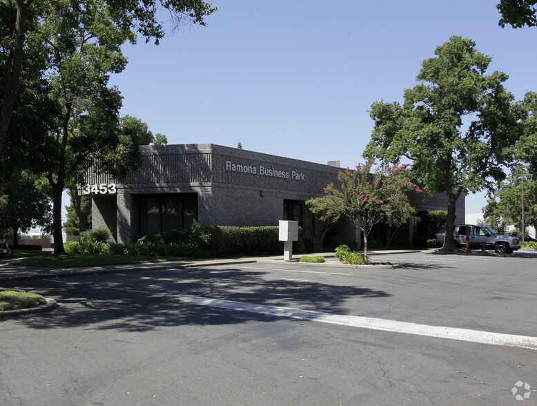 3453 Ramona Ave, Sacramento, CA for lease - Building Photo - Image 2 of 4