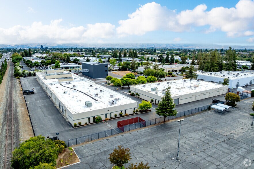 503 Vandell Way, Campbell, CA for sale - Building Photo - Image 3 of 5