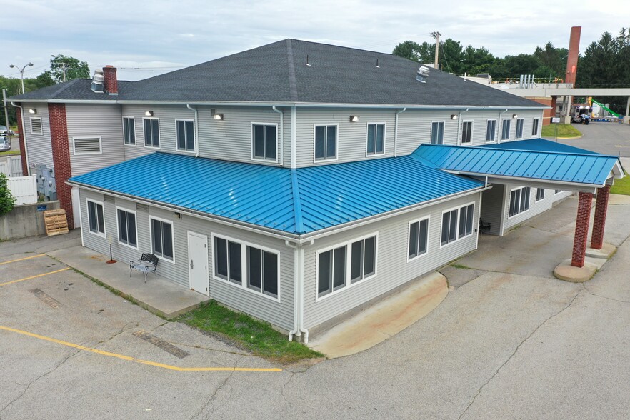 336 Thompson Rd, Webster, MA for sale - Building Photo - Image 3 of 5