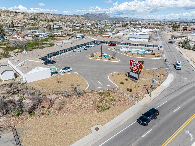 1901 E Andy Devine Ave, Kingman, AZ 86401 Hill Top Motel