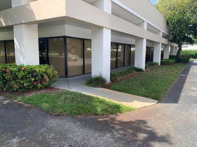 1925 S Perimeter Rd, Fort Lauderdale, FL for lease - Primary Photo - Image 1 of 4