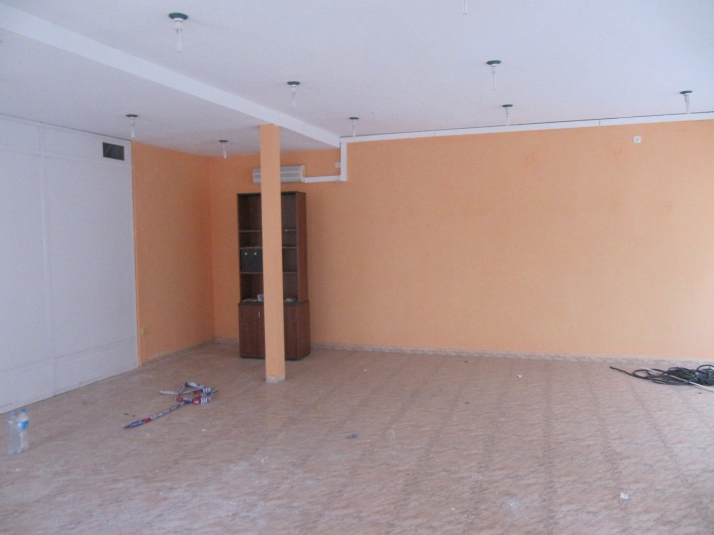 Retail in Alicante for sale Building Photo- Image 1 of 5